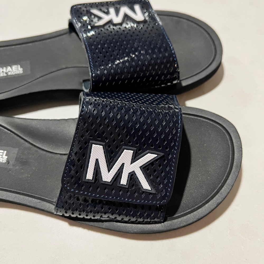 Nwot Michael Kors Slides - image 6